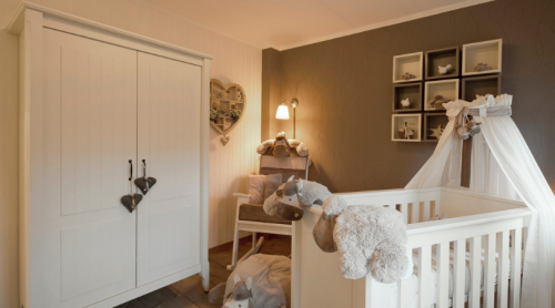 Romantische en landelijke babykamer