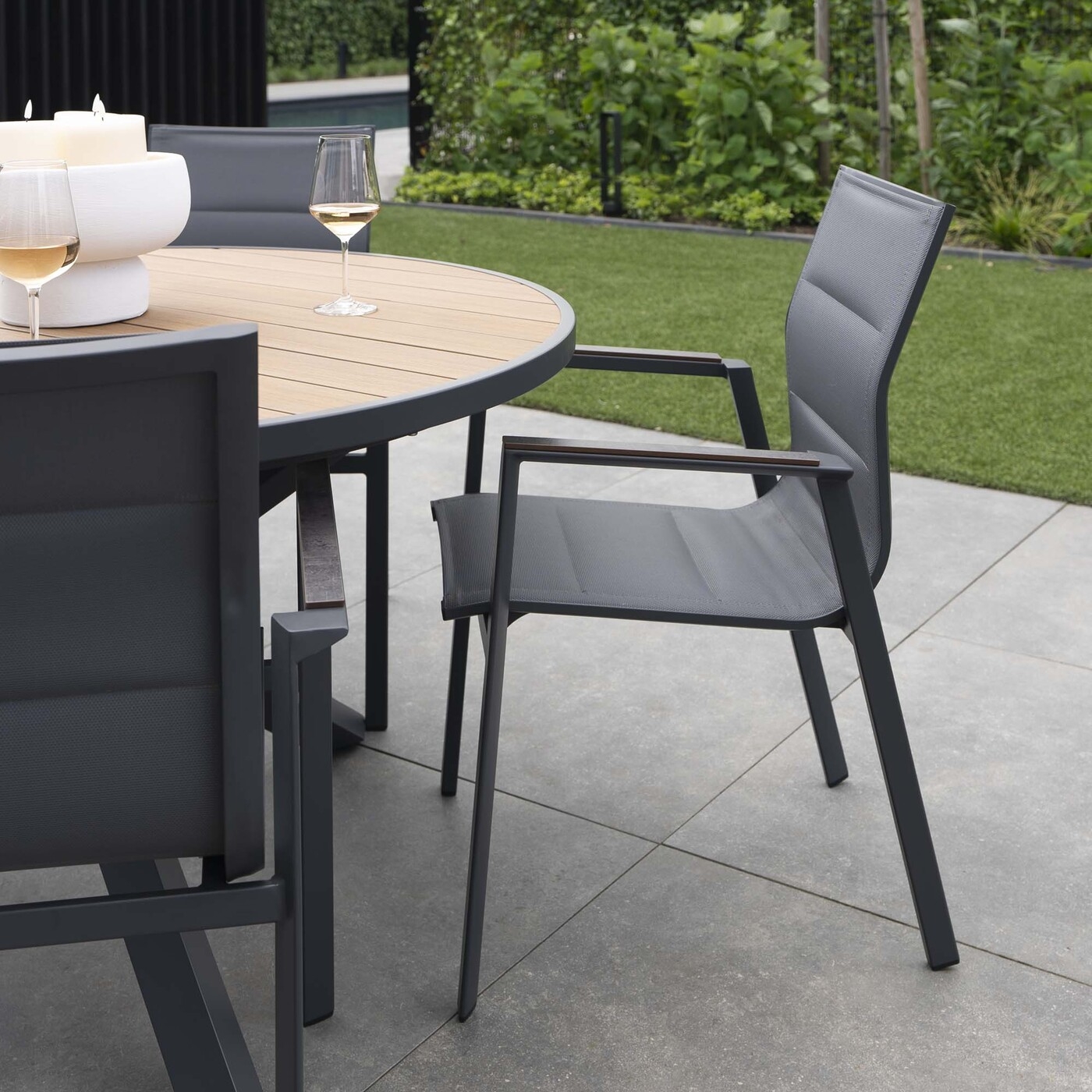 Dining Tuinstoel Quin Aluminium Antraciet - Giga Meubel