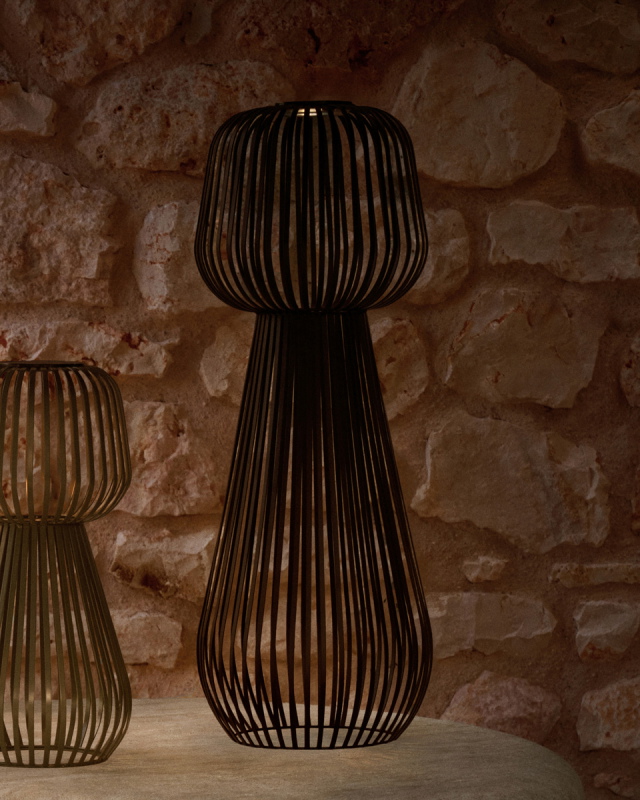 Kave Home Vloerlamp Reiba Zwart op Zonne-Energie