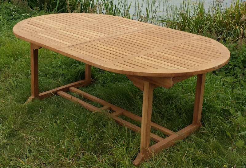 Livingfurn Tuintafel Ovaal Uitschuifbaar 180/240cm
