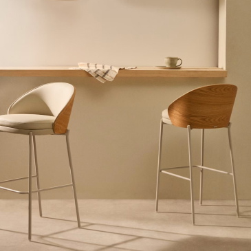 Kave Home Barstoel Eamy Beige Kunstleer Essenfineer Naturel