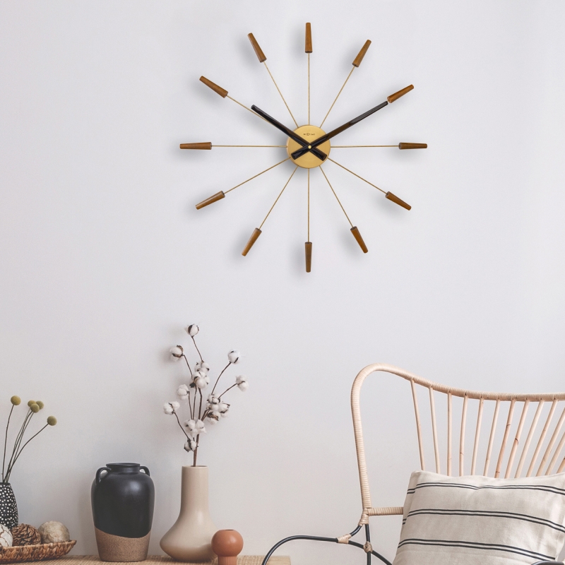 NeXtime Wandklok Plug Inn Walnoot/Goud Ø58cm
