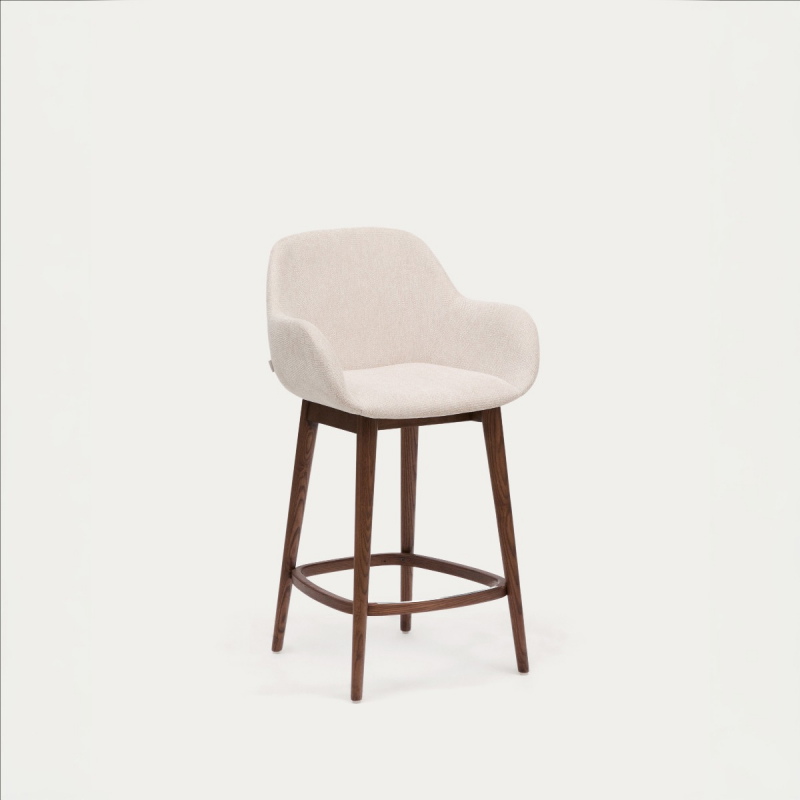 Kave Home Barstoel Konna Beige met Essenhouten Poten Donker 65cm